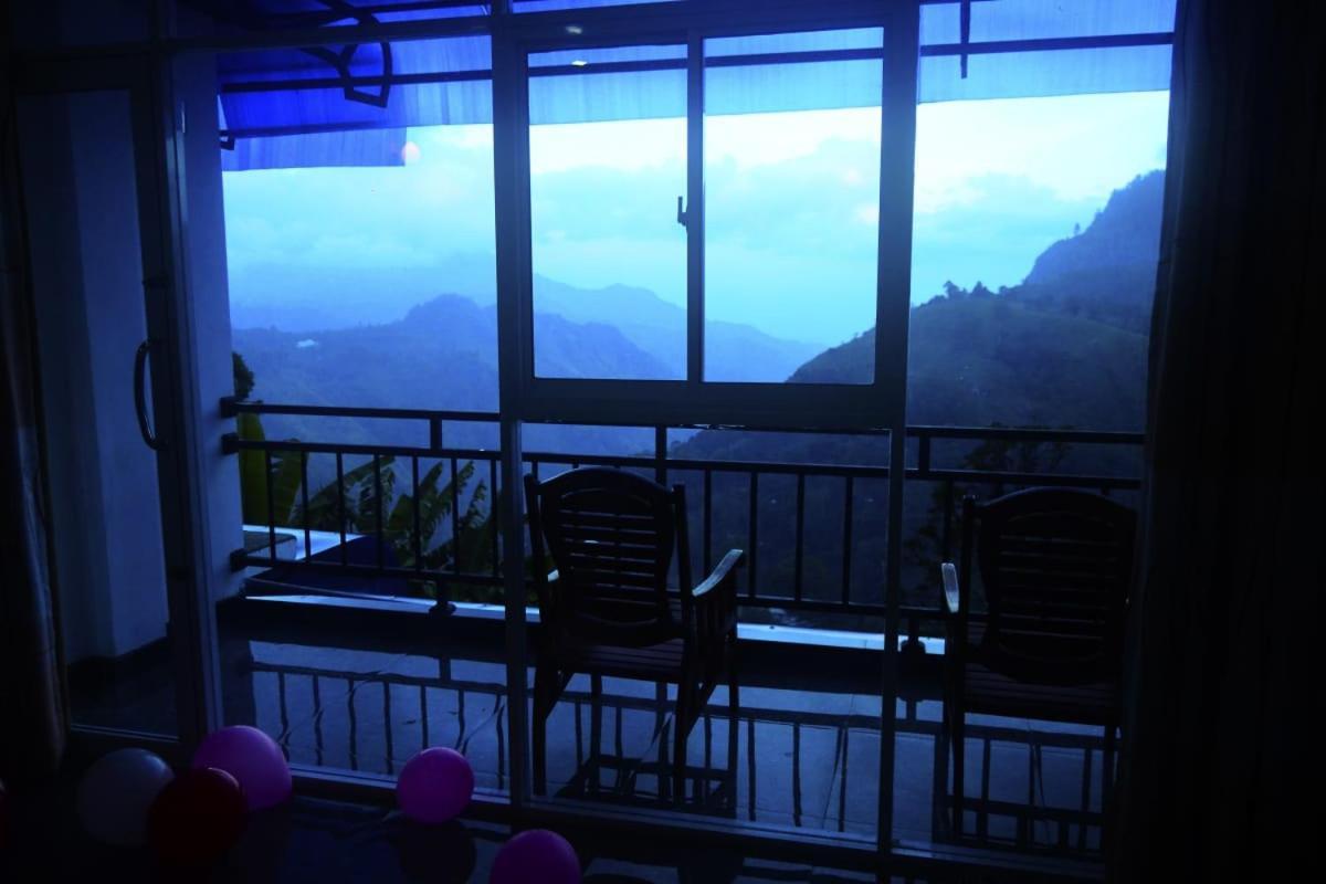 La Montagna Bed & Breakfast Ella Bagian luar foto