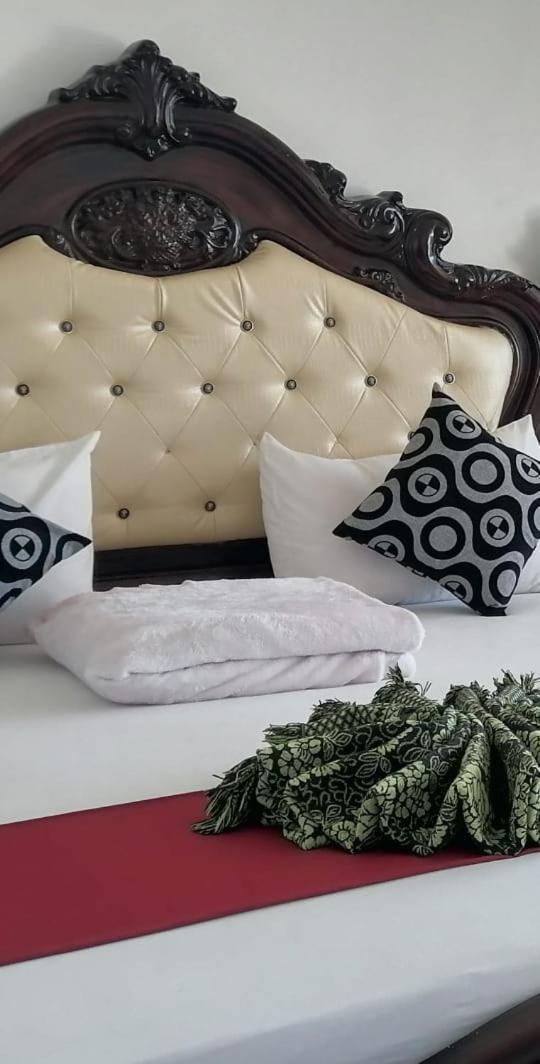 La Montagna Bed & Breakfast Ella Bagian luar foto