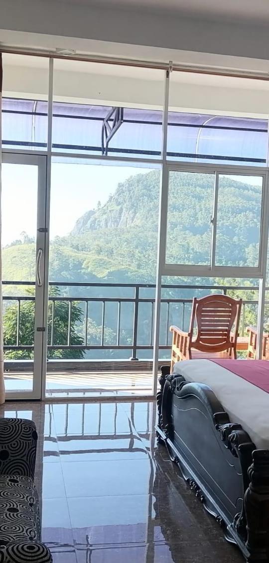 La Montagna Bed & Breakfast Ella Bagian luar foto