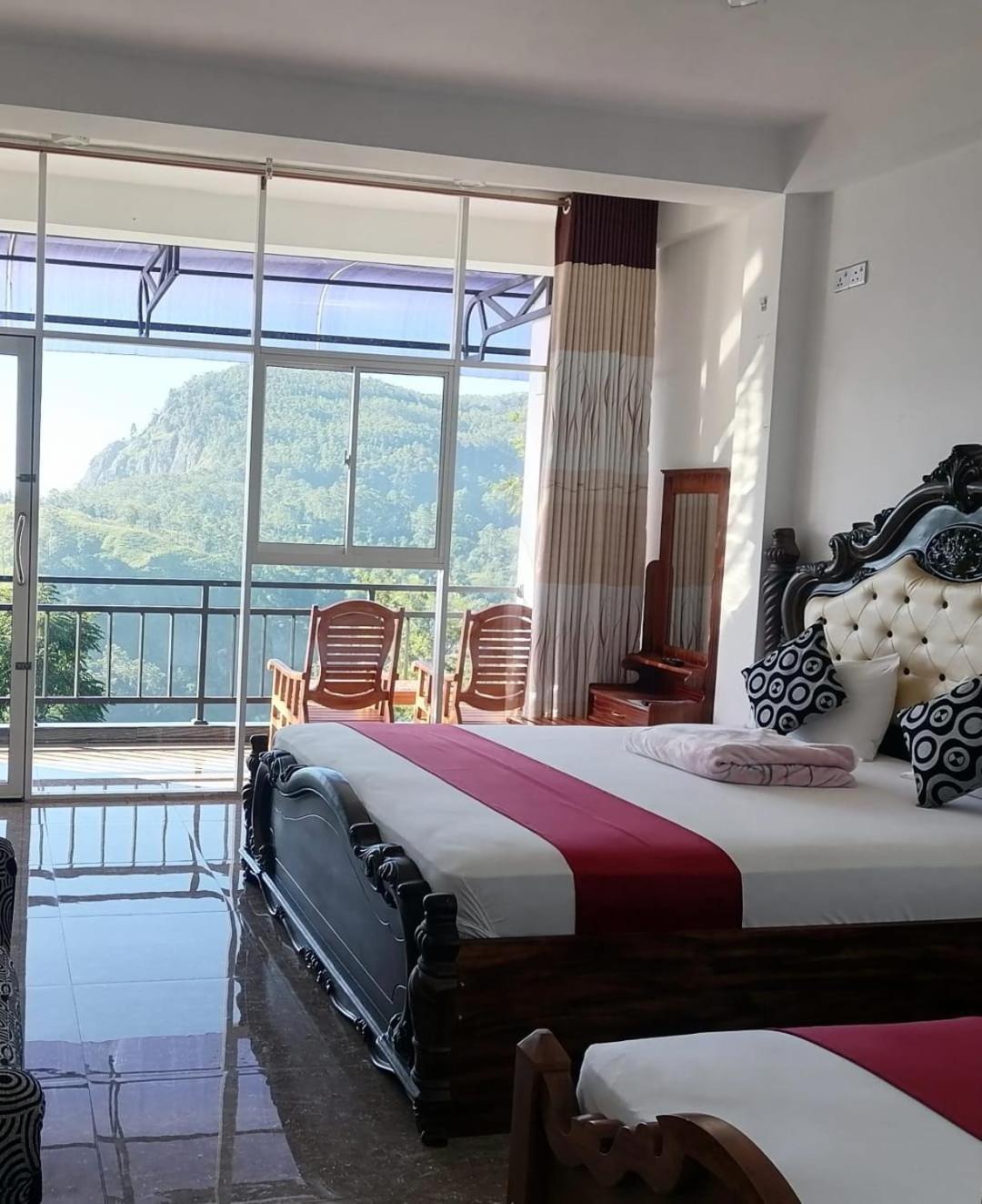 La Montagna Bed & Breakfast Ella Bagian luar foto