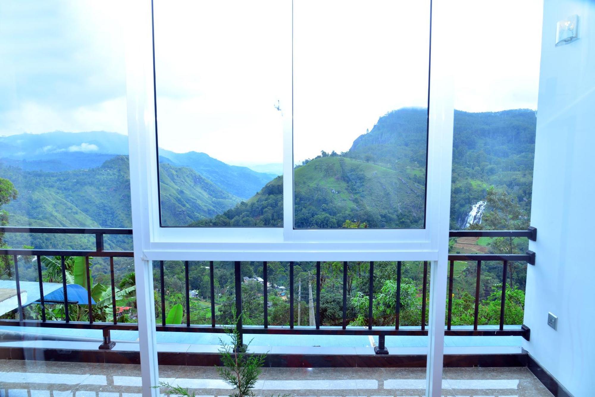 La Montagna Bed & Breakfast Ella Ruang foto