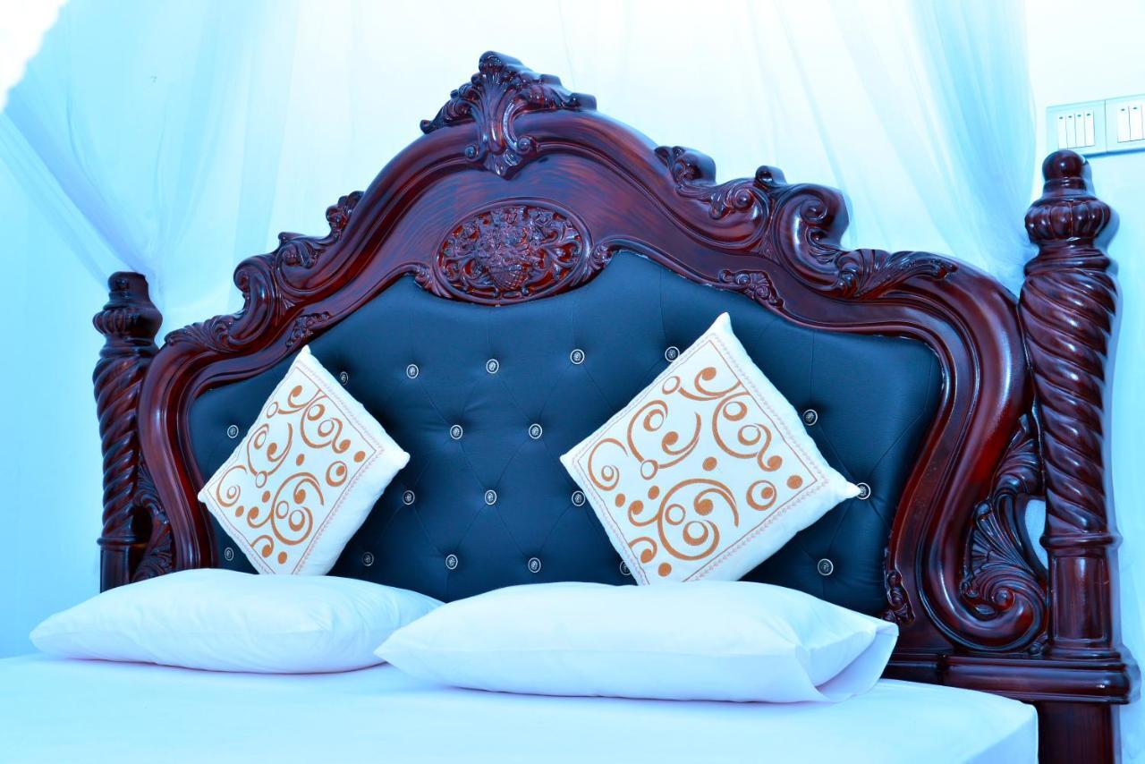 La Montagna Bed & Breakfast Ella Bagian luar foto