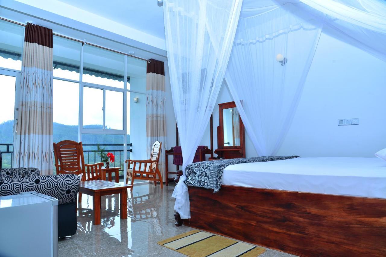La Montagna Bed & Breakfast Ella Bagian luar foto